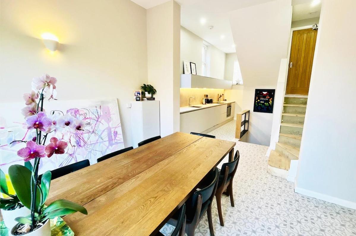 Apartment In Chorlton And Close To Everything Manchester