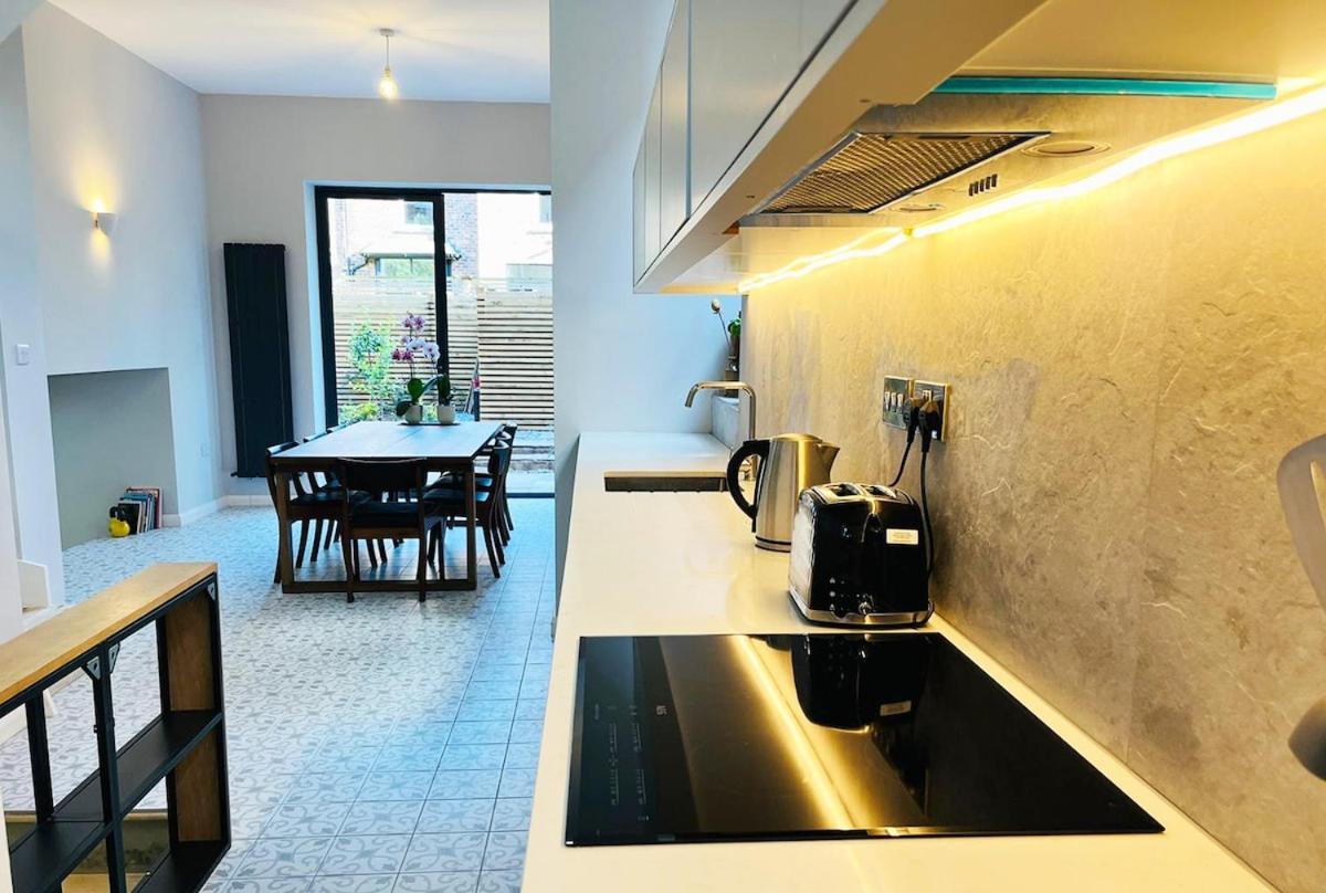 In Chorlton And Close To Everything Apartment Manchester